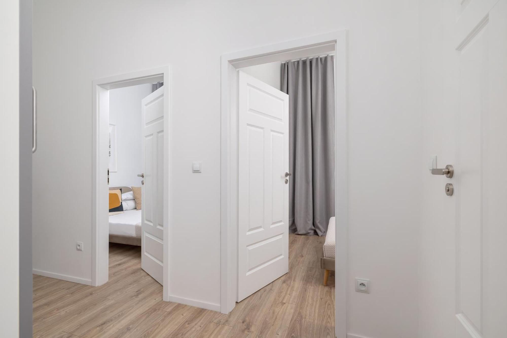 2 Bedroom Apartment - Dluga 65 クラクフ エクステリア 写真