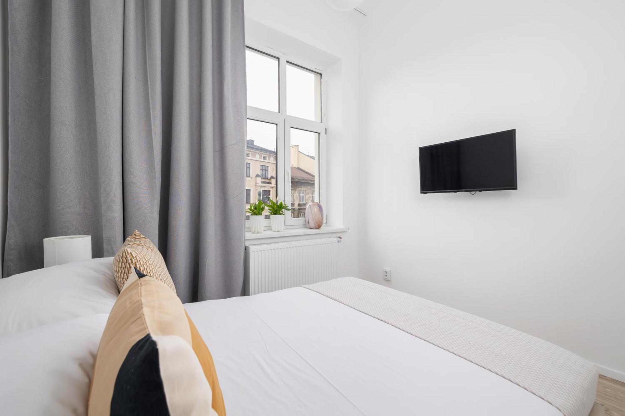 2 Bedroom Apartment - Dluga 65 クラクフ エクステリア 写真