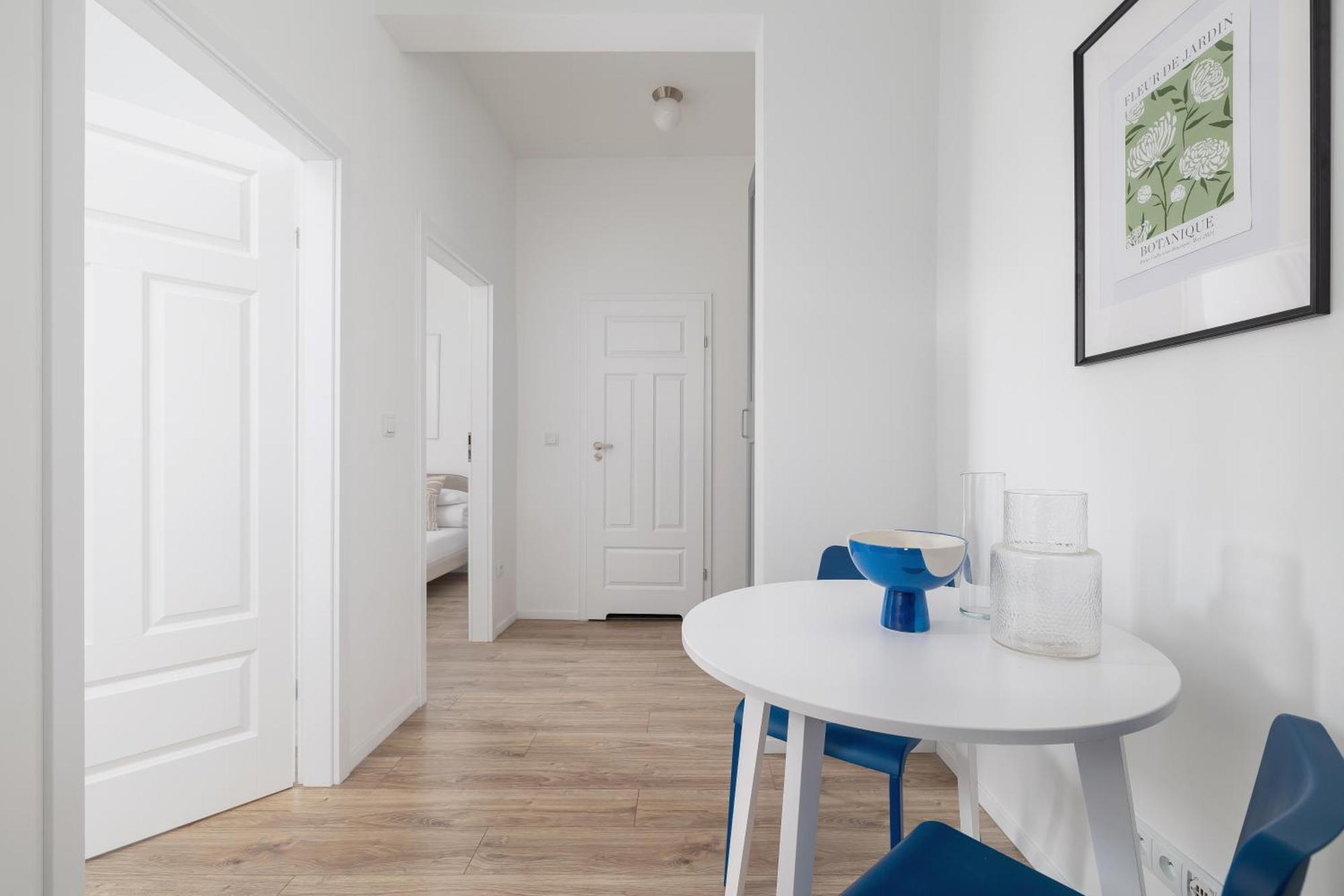 2 Bedroom Apartment - Dluga 65 クラクフ エクステリア 写真